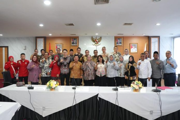 484506698_1089093519917851_6024855591659705680_n-768x512