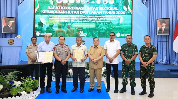 polda-riau-dan-forkopimda-gelar-rakor-bahas-ancaman-karhutla-di-tengah-fenomena-super-el-nino-1777274415069_169
